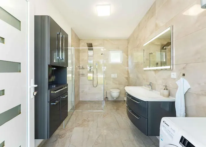 With Pool In 54923 *